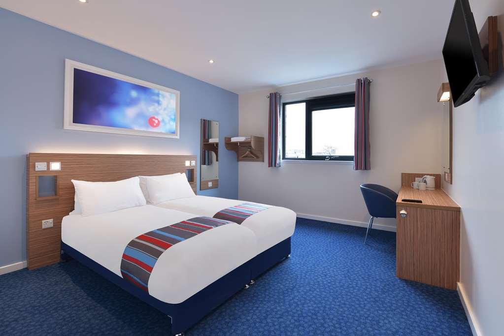 Travelodge קארפילי חדר תמונה