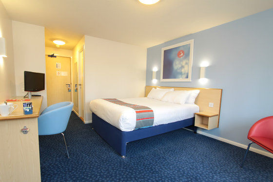 Travelodge קארפילי חדר תמונה